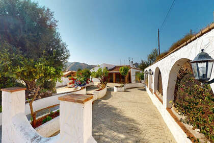 Rijtjeshuizen verkoop in Viñuela, Málaga. 