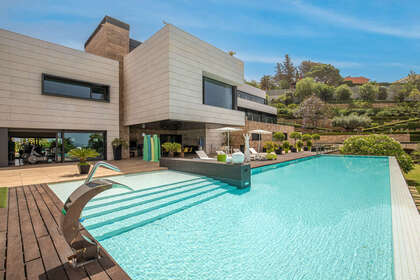 Cluster house for sale in Vélez-Málaga. 