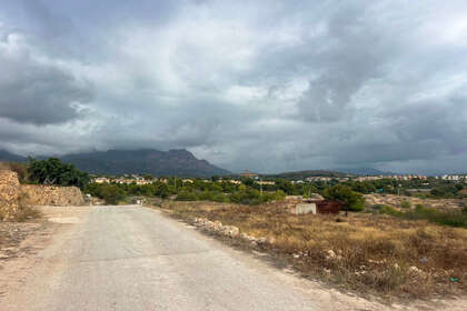 Percelen/boerderijen verkoop in Alfaz del pi / Alfàs del Pi, Alicante. 