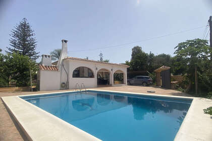 Cluster house for sale in Elviria, Marbella, Málaga. 