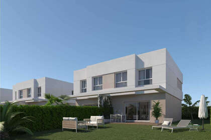 Cluster house for sale in Vélez-Málaga. 