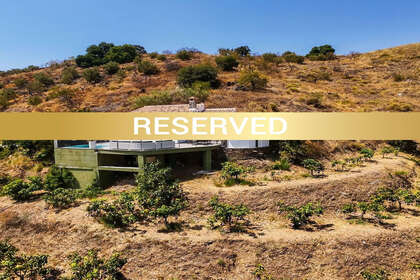 Rijtjeshuizen verkoop in Sayalonga, Málaga. 