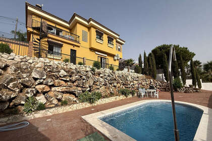 Cluster house for sale in Alhaurín de la Torre, Málaga. 