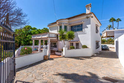 Cluster house for sale in Nueva andalucia, Málaga. 