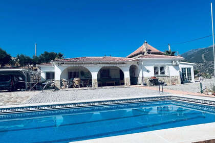 Cluster house for sale in Alcaucín, Málaga. 