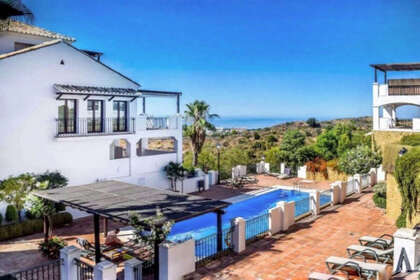Appartementen verkoop in Altos de Los Monteros, Marbella, Málaga. 