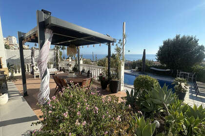 Rijtjeshuizen verkoop in Rincón de la Victoria, Málaga. 