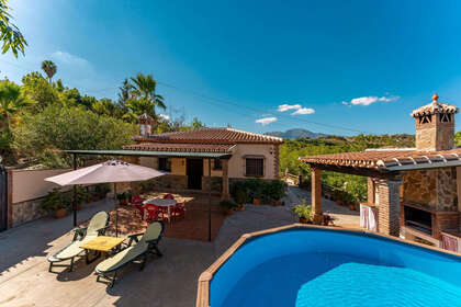 Cluster house for sale in Coín, Málaga. 