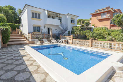 Cluster house for sale in Alhaurín de la Torre, Málaga. 