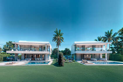 Cluster house for sale in Estepona, Málaga. 