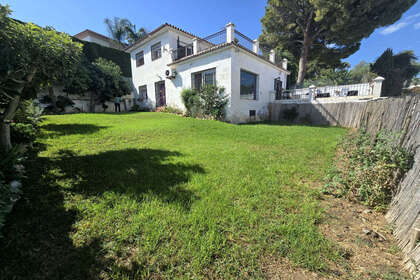 Cluster house for sale in Torremolinos, Málaga. 