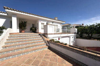 Cluster house for sale in Alhaurín de la Torre, Málaga. 