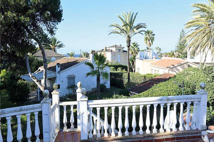 Reihenhaus zu verkaufen in Marbella, Málaga. 