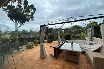 Rijtjeshuizen verkoop in Finestrat, Alicante. 