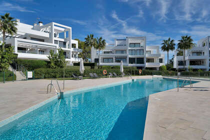 Apartment zu verkaufen in Estepona, Málaga. 