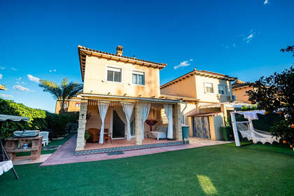 Chalet Adosado venta en Benferri, Alicante. 