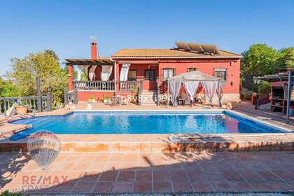 Rijtjeshuizen verkoop in Coín, Málaga. 