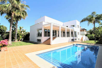 Cluster house for sale in San Pedro de Alcántara, Marbella, Málaga. 