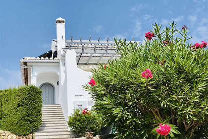Cluster house for sale in Elviria, Marbella, Málaga. 