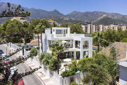 Cluster house for sale in Marbella, Málaga. 