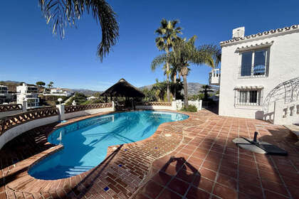 Cluster house for sale in Cerros Del Lago, Marbella, Málaga. 