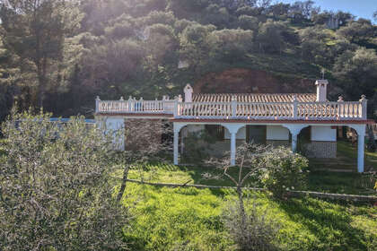 Farmy na prodej v Guaro, Málaga. 