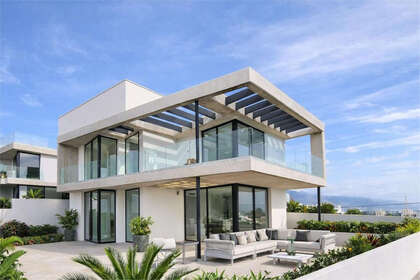 Reihenhaus zu verkaufen in Nueva andalucia, Málaga. 