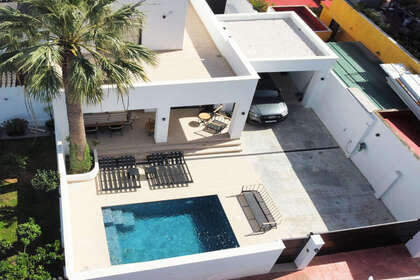 Reihenhaus zu verkaufen in Benalmádena, Málaga. 