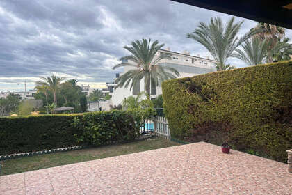 Reihenhaus zu verkaufen in Finestrat, Alicante. 