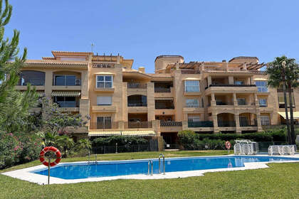 Apartment for sale in Calahonda, Mijas, Málaga. 