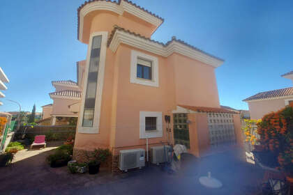 Klynge huse til salg i San luis de sabinillas, Málaga. 