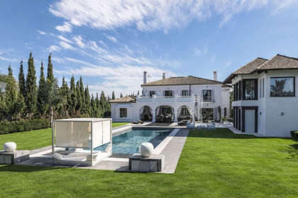 Rijtjeshuizen verkoop in San Roque, Cádiz. 