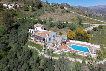 Reihenhaus zu verkaufen in Cómpeta, Málaga. 