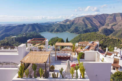 Plenthuse til salg i Istán, Málaga. 