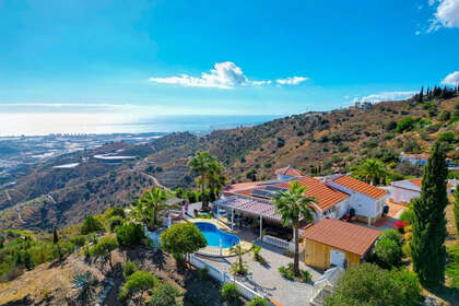 Таунхаус Продажа в Arenas, Málaga. 