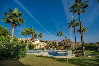 Апартаменты Продажа в Casares, Málaga. 