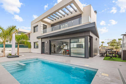 Таунхаус Продажа в Algorfa, Alicante. 