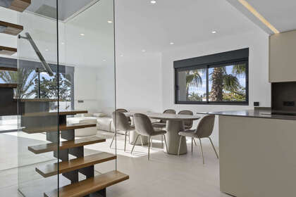 Апартаменты Продажа в El Paraiso, Estepona, Málaga. 