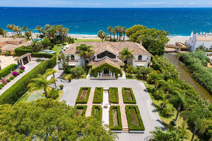 Таунхаус Продажа в Estepona, Málaga. 