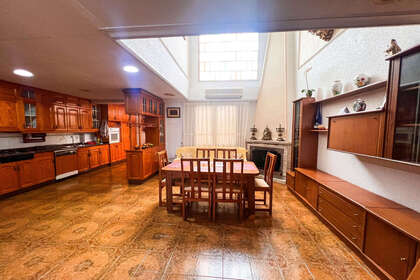 Дом Продажа в Guardamar del Segura, Alicante. 