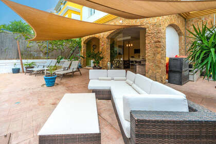 House for sale in Mijas Costa, Málaga. 