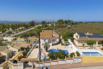 Řadový dům na prodej v San Fulgencio, Alicante. 