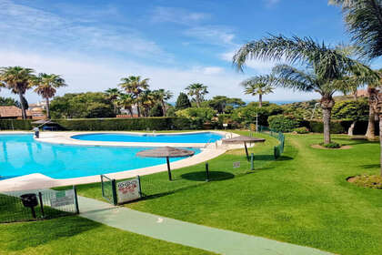 Apartmány na prodej v Calahonda, Mijas, Málaga. 