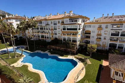 Apartmány na prodej v Puerto Banús, Marbella, Málaga. 