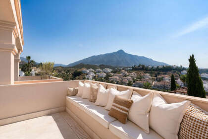 Apartmány na prodej v Nueva andalucia, Málaga. 