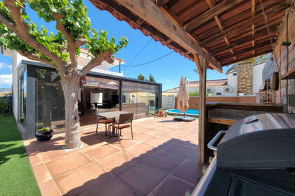 联排别墅 出售 进入 Calpe/Calp, Alicante. 