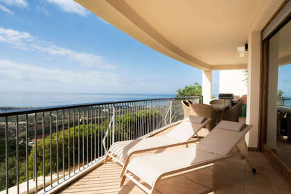 Apartmány na prodej v Altos de Los Monteros, Marbella, Málaga. 