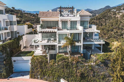 Apartmány na prodej v Benahavís, Málaga. 