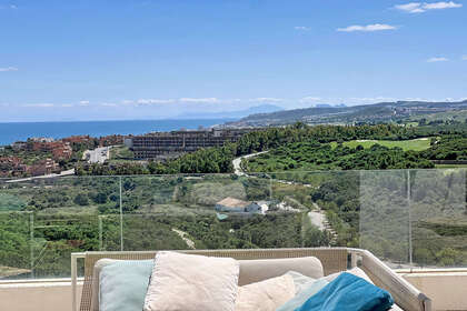 Penthous na prodej v Casares, Málaga. 