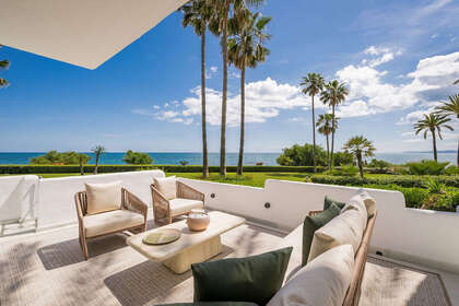 Apartmány na prodej v Puerto Banús, Marbella, Málaga. 